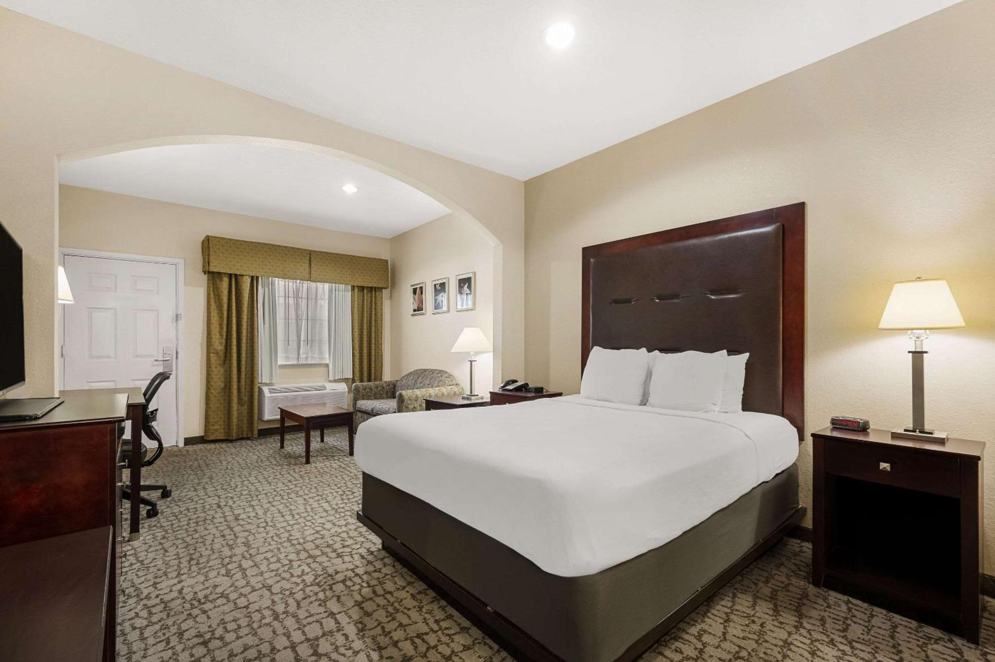 Quality Inn & Suites Cypress Exteriör bild