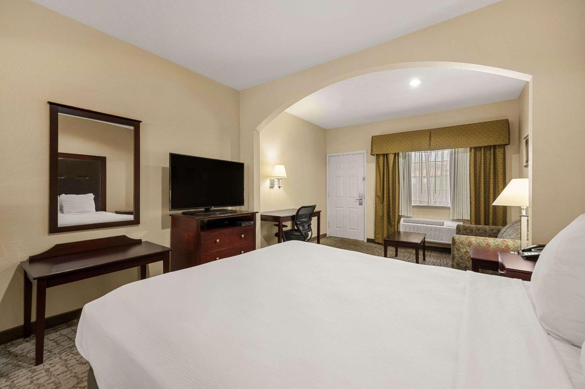 Quality Inn & Suites Cypress Exteriör bild