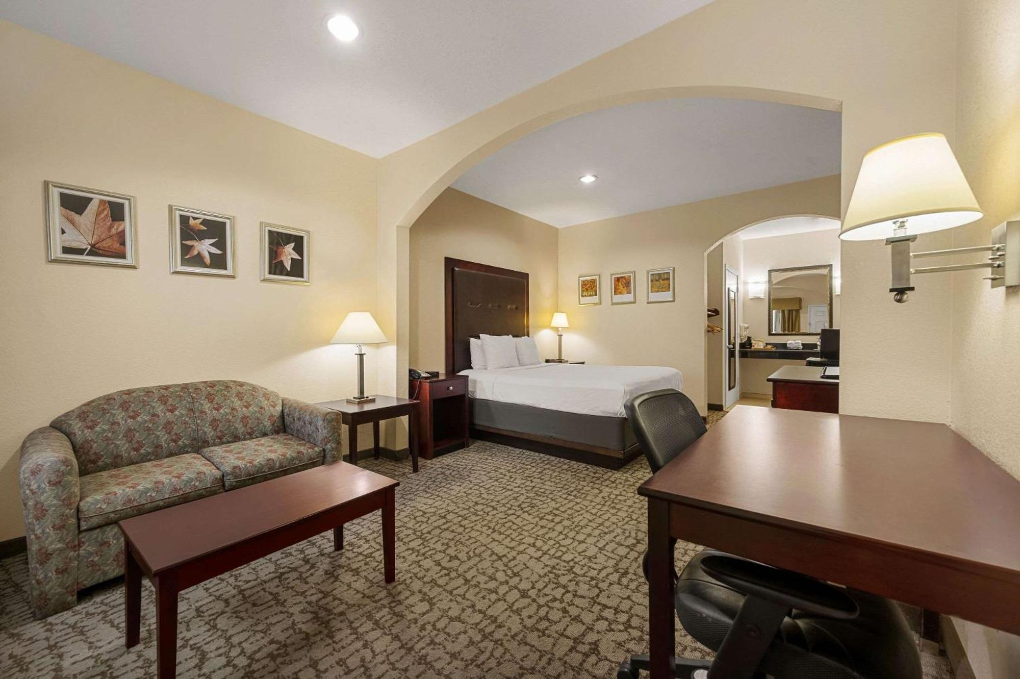 Quality Inn & Suites Cypress Exteriör bild